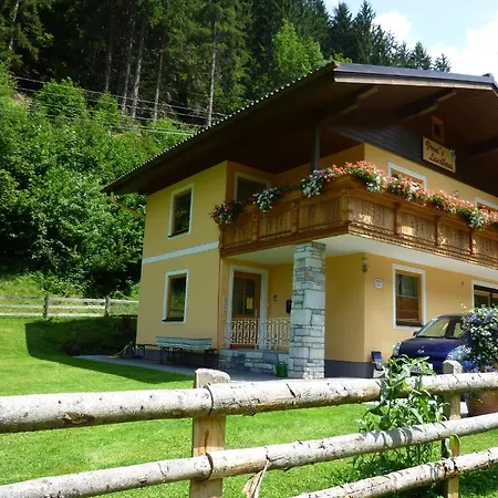 Vronis Landhaus Apartments Hüttau Exterior foto