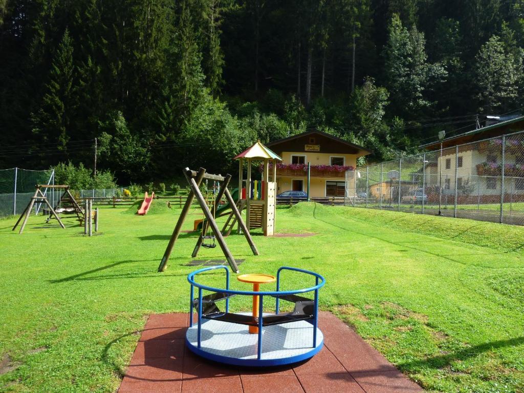 Vronis * Hüttau